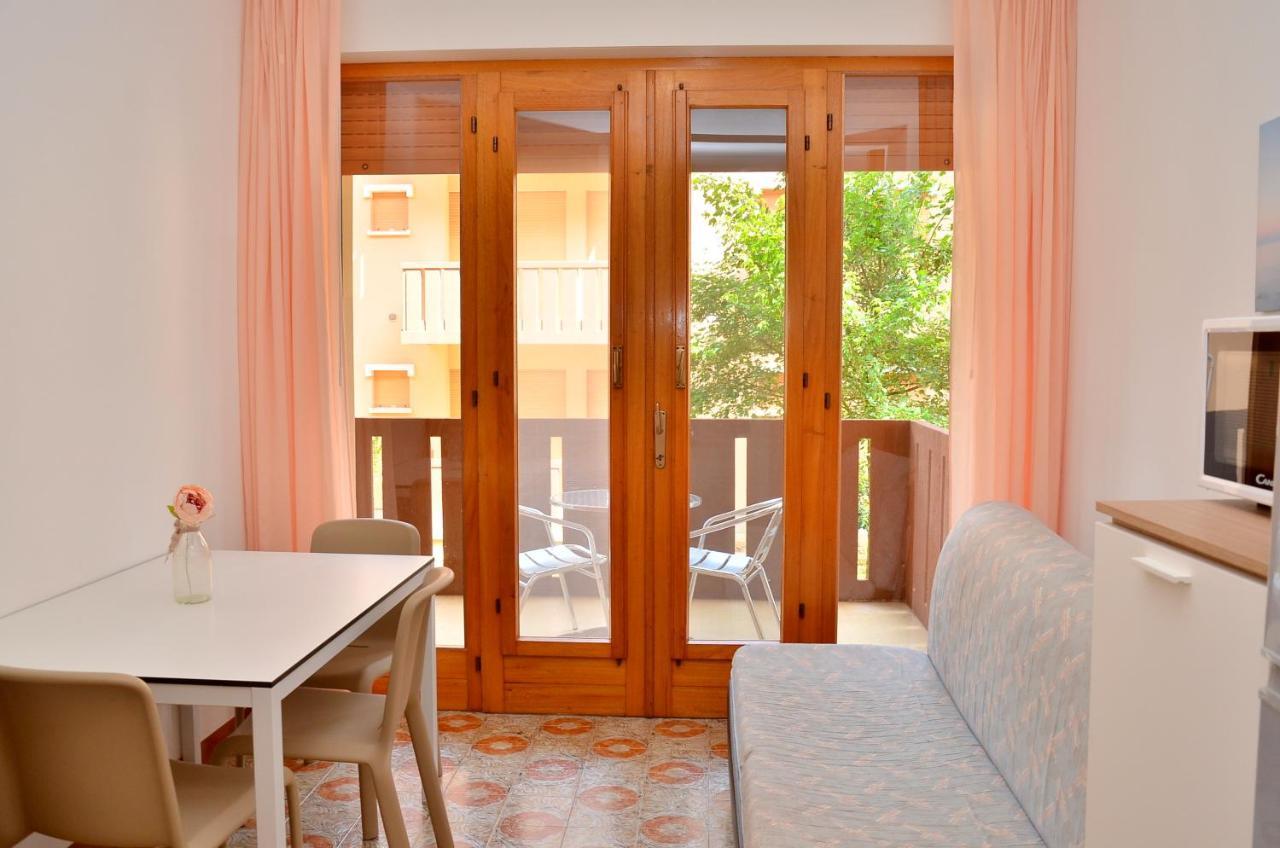 Condominio Corinzia Bibione Exterior foto