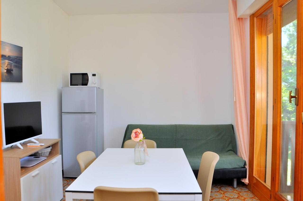 Condominio Corinzia Bibione Exterior foto